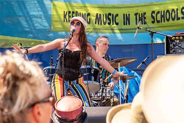 Petaluma Entertainer