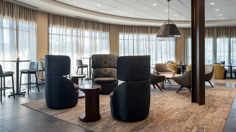 Courtyard by marriott petaluma sonoma county lobby seating
