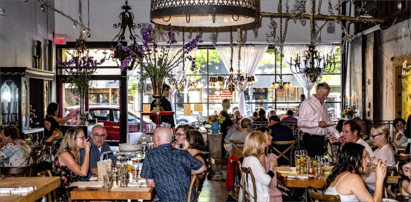 Diners in upscale Petaluma downtown restaurant.