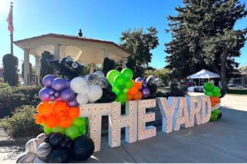 The yard market & fare