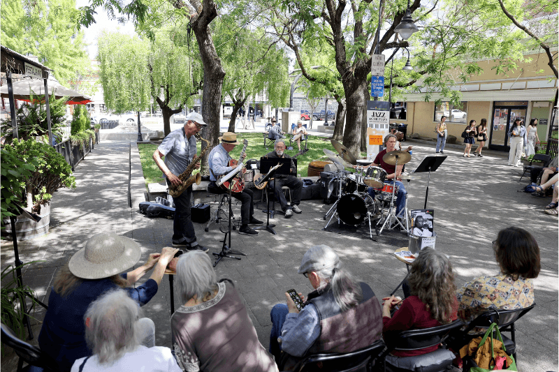 Jazz in the plaza